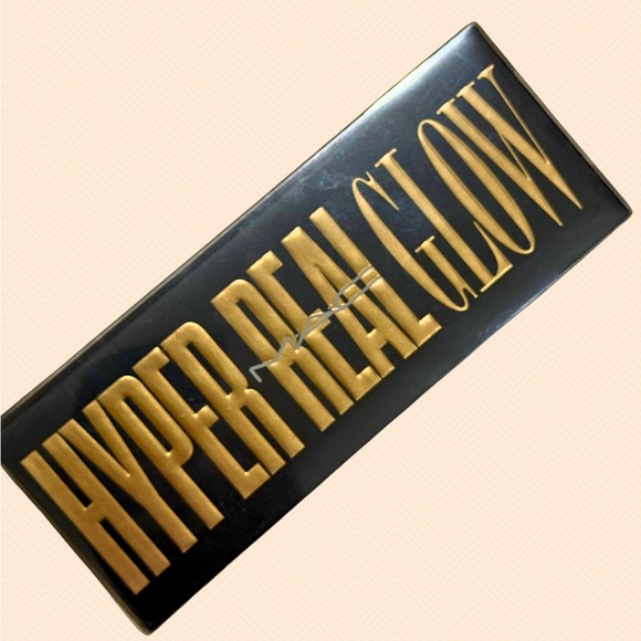 MAC Cosmetics Other - MAC Hyper Real Glow Palette